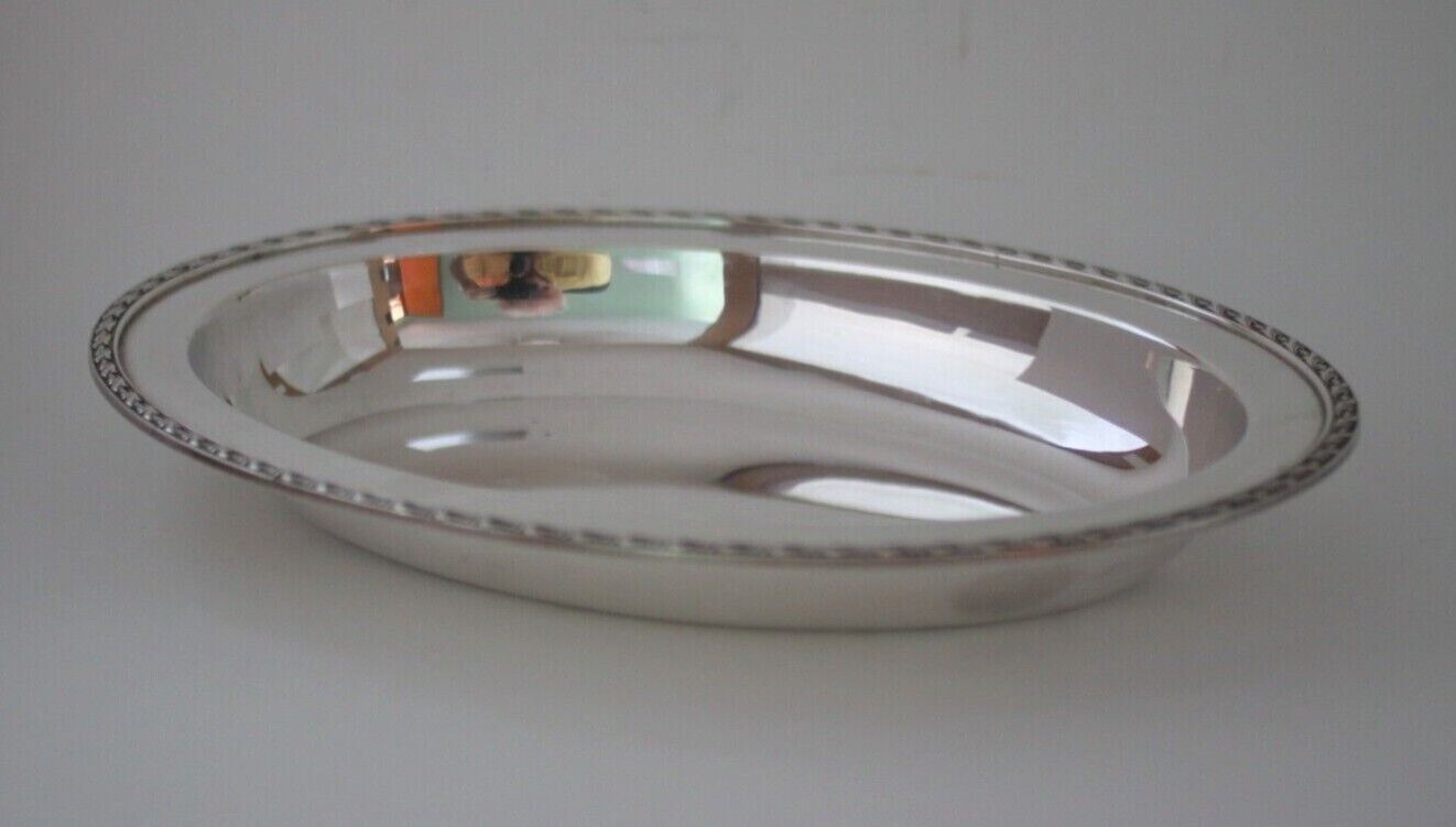 Poole Silver Co. Oval Gadroon Serving Dish E.P.C. #3116 12 X 8 1/4 X 1 3/4