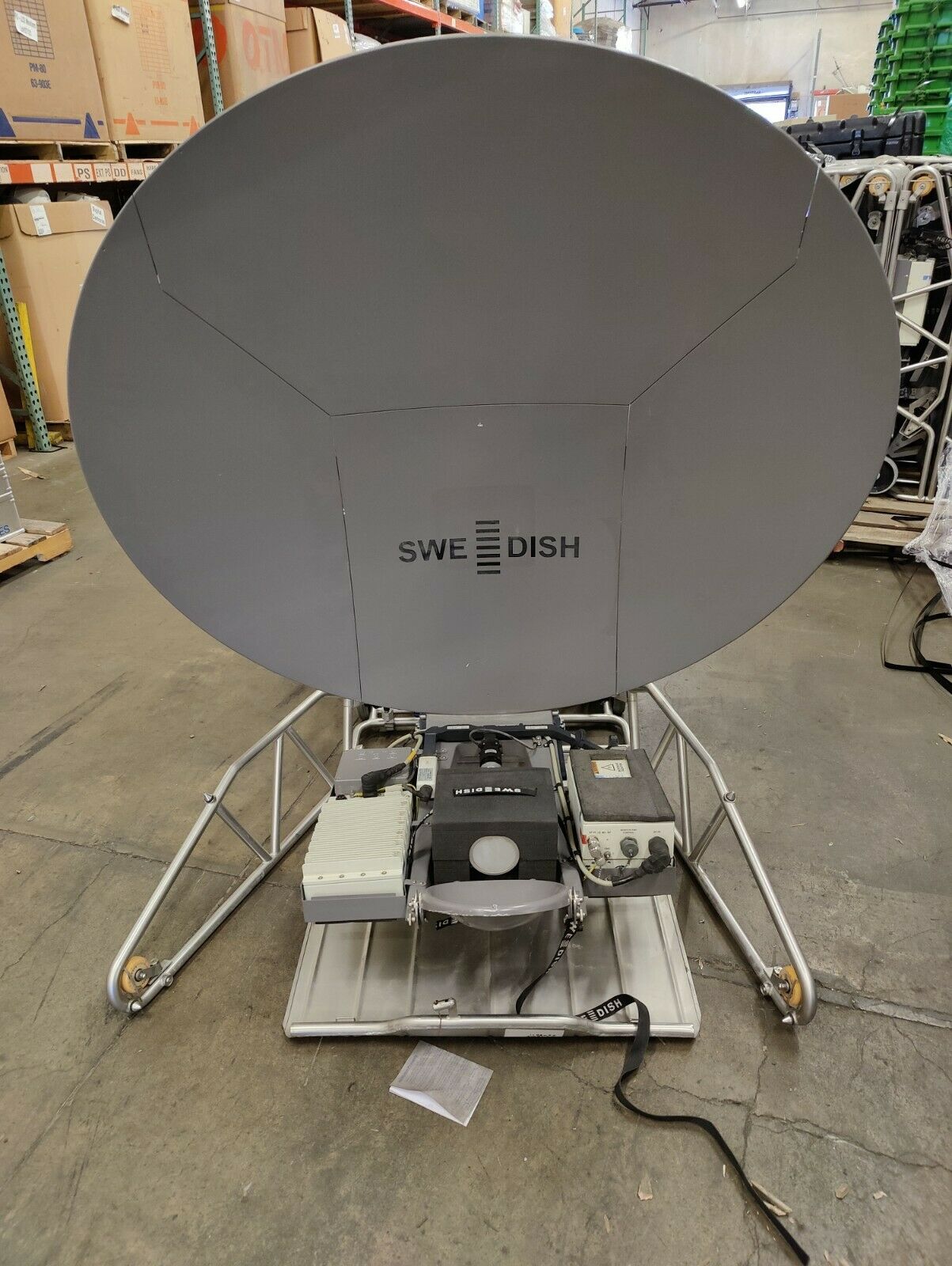 SWEDISH 1.5M KU Band Satcom Flyaway Satellite Antenna w/ 25w Xicom BUC & Modem