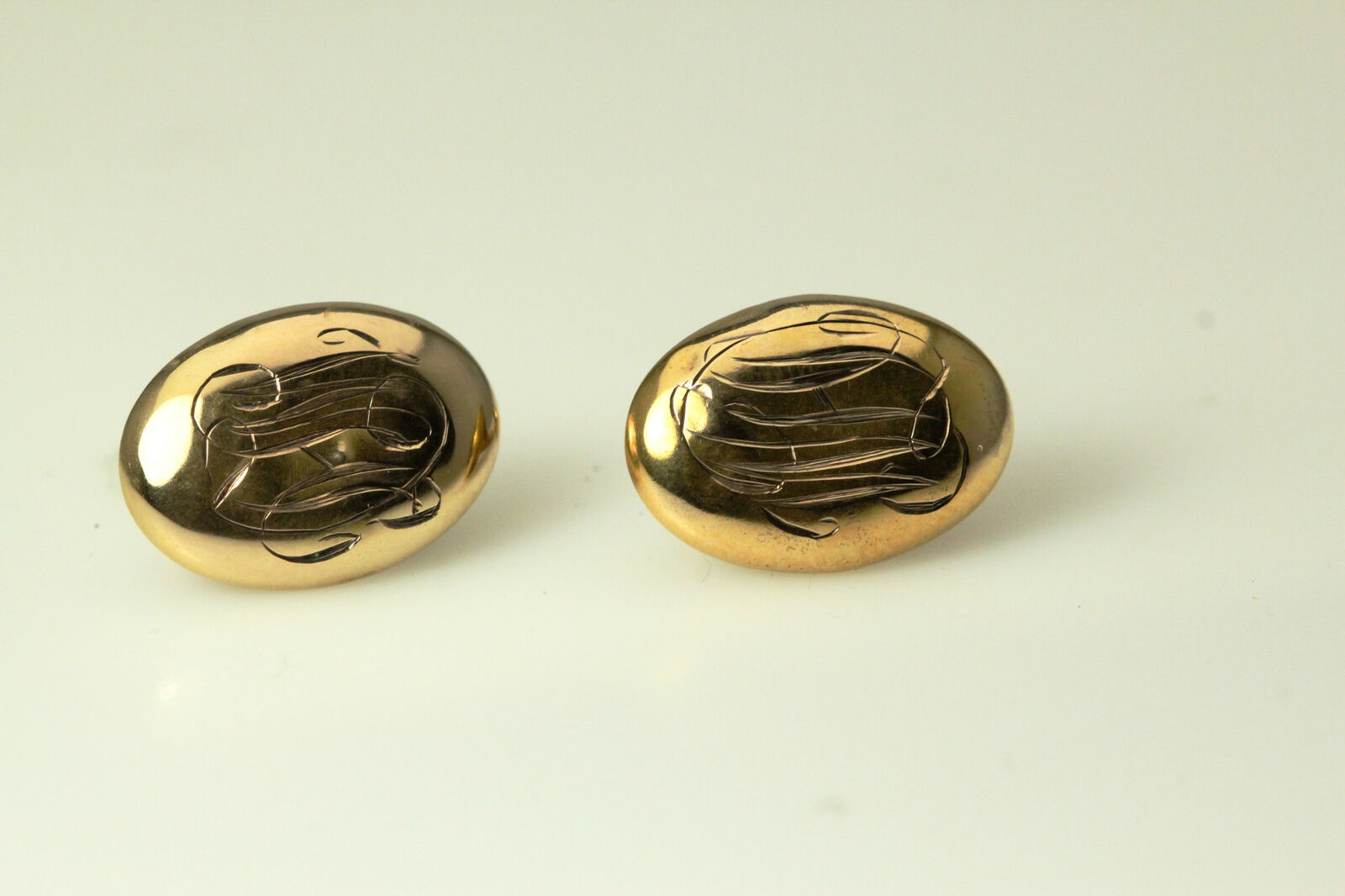 Gold Filled Monogramed Cuff Links Dented Good Condition 3 Grams (ANT2802)